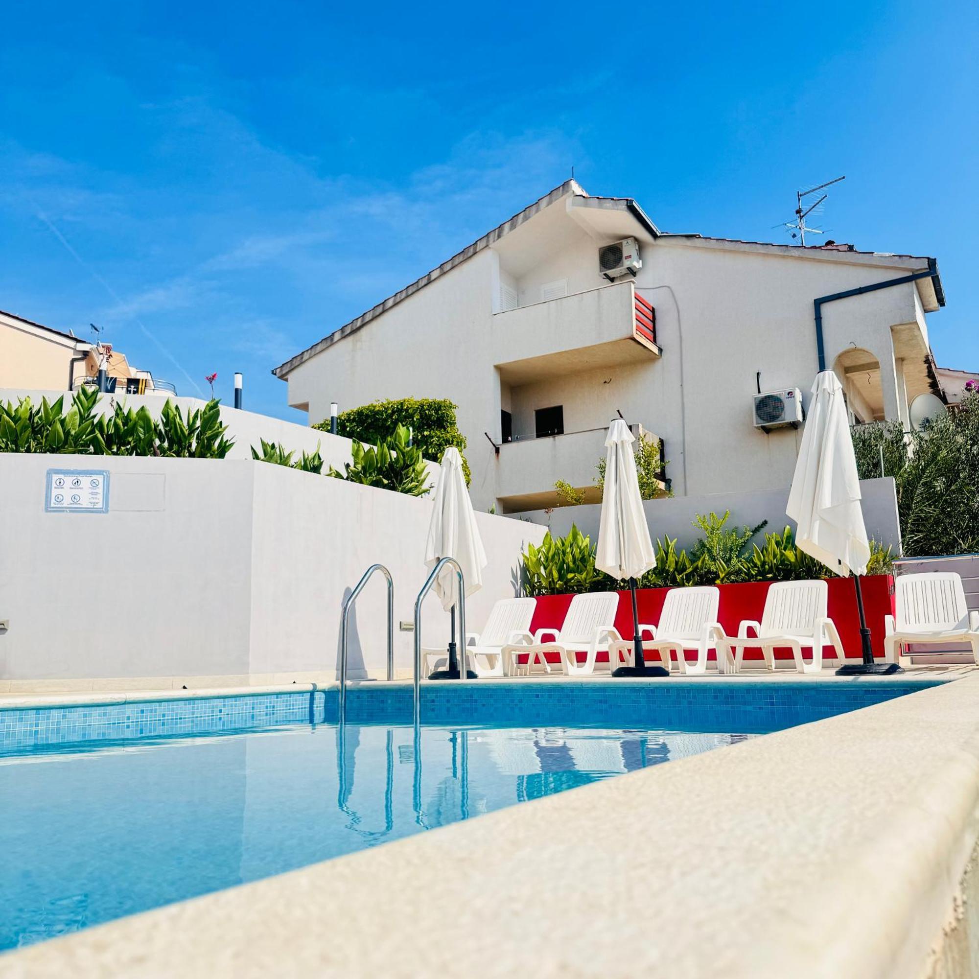 Luxury Apartments Villa Lenka بودْسْتغانا المظهر الخارجي الصورة